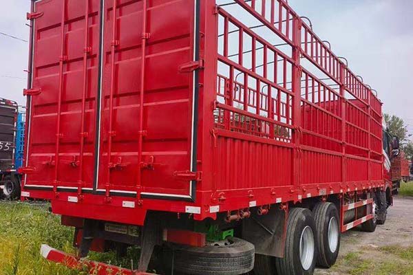 Sany Group Junling Edition 430HP 8x4 9.5m Stake Truck (National V Emission Standard) Front 4x4 Rear for sale