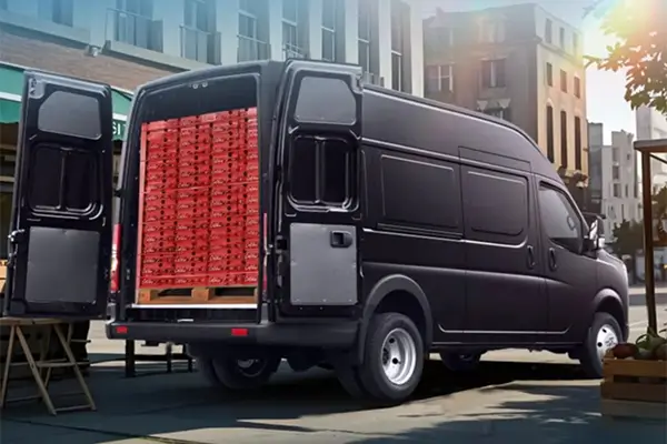 Dongfeng Yufeng V9+: This van has extraordinary strength