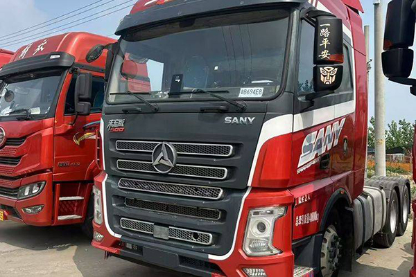 Sany Group Zhu Hong Edition 500 HP 6X4 tractor (National V) dual-drive Weichai used tractor, yellow