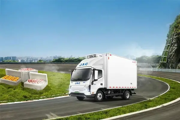 JAC ES9 New Energy Light Truck: A Summer Cold Chain Tool