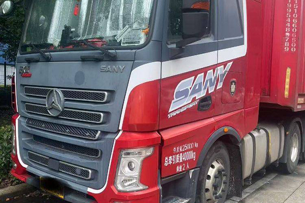 good Sany Group Justice Edition 480HP 6X4 tractor (National V) dual-drive Yuchai used tractor, yellow pla