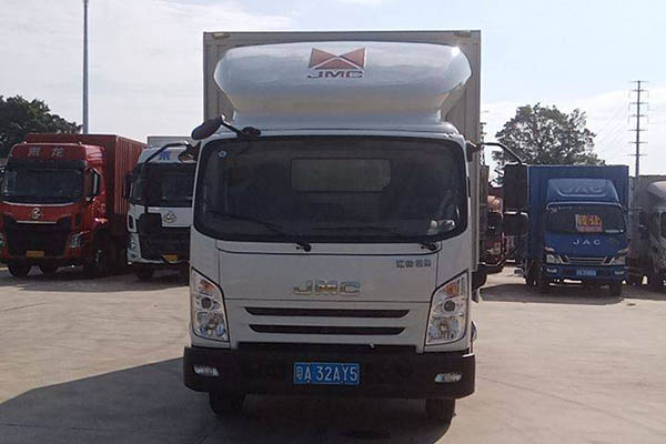 Jiangling Kaiyun Blue Whale 152HP 4.12m single-row van light truck with single axle. Used Jiangxi Is for sale