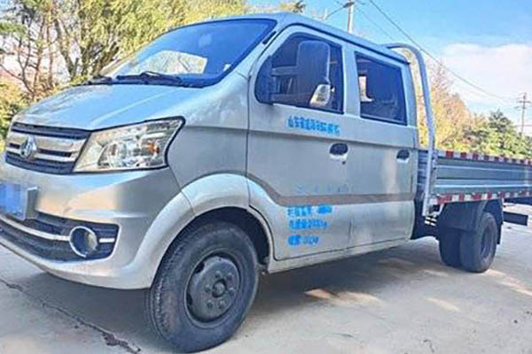 Changan X7 1.6L 122HP 3.05m double-row flatbed pickup truck (China VI emission standards), single-ax