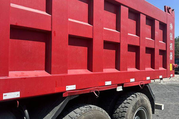 Qingdao Jiefang JH6 heavy-duty truck, 460 hp, 8x4, 8m dump truck, Weichai used dump truck in China