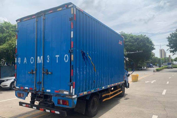Jiangling Kaiyun Blue Whale 129HP 4.08m Single-row Light Truck Single-axle Qingling Isuzu Used Truck for sale