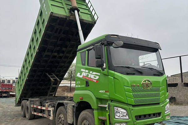 good Qingdao Jiefang JH6 heavy-duty truck, 460 hp, 8x4, 8.6m dump truck, 8x4 front and 8x8 rear, used Wei