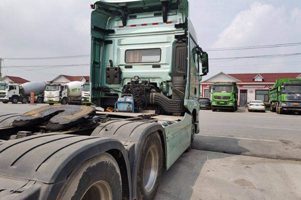 Qingdao Jiefang Eagle Road First Class 620HP 6X4 AMT Automatic Transmission Dual Drive Used Xichai T in China