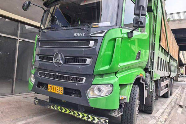 Sany Group Heavy Duty 517HP 8x4 7.6m 8x8 Used Xichai Dump Truck in China