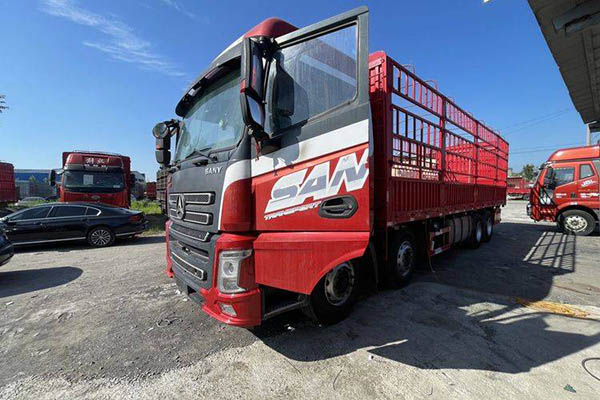 Sany Group Silver Pine Edition 430HP 8x4 9.5m Stake Truck (National V Emission Standard) Front 4x4 R