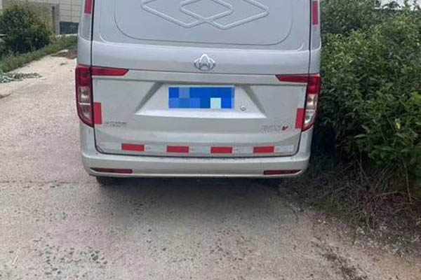 Changan Kuayue Star V3 2023 Enjoy Edition 107 HP 1.5L Gasoline 6-seater Microvan (China VI) Used Enc in China