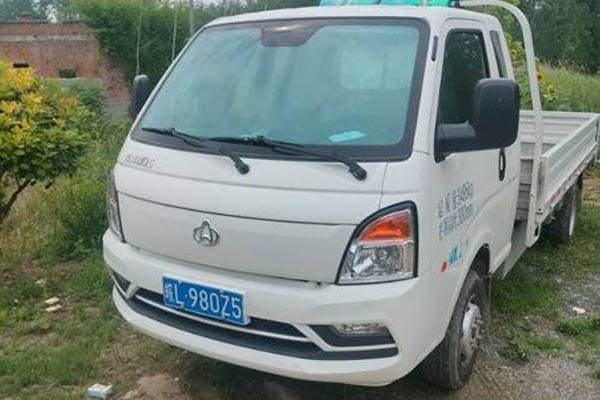 Changan Leaper D5 PLUS Comfort Edition, 116 hp, 3.6m-long semi-flatbed pickup truck (China VI emissi