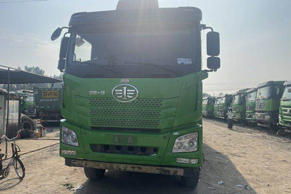 good Qingdao Jiefang JH6 heavy-duty truck, 430 hp, 6x4, 6.5m dump truck, rear eight-wheel drive, used Wei