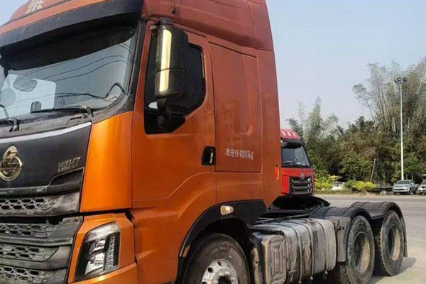 good Dongfeng Liuzhou Motor Chenglong H7 heavy-duty truck, 460 hp, 6x4 tractor (National V) dual-drive, u