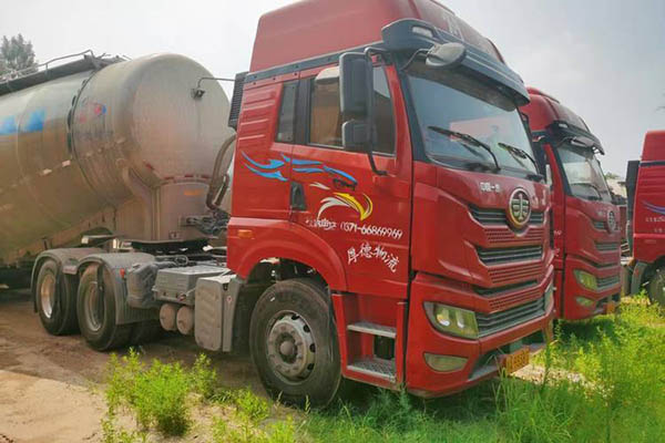 Qingdao Jiefang Han V heavy-duty truck, 460 hp, 6x4 dual-drive, Weichai used tractor for sale