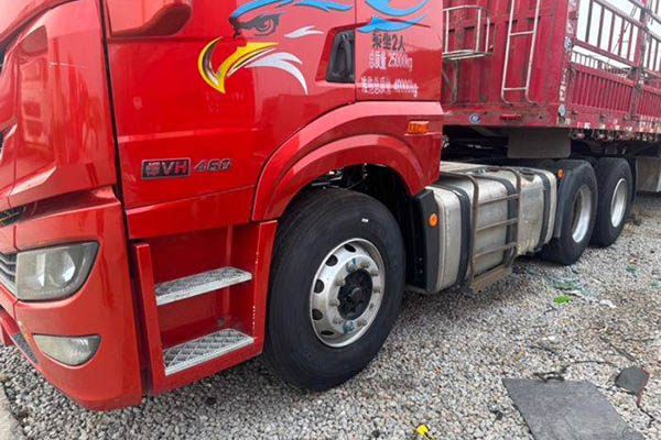 Qingdao Jiefang Han VH 460HP 6X4 tractor (China VI) dual-drive Weichai used tractor for sale