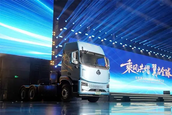 Fully Forward Development, Megawatt-Class Fast Charging: Chenglong Yiwei 5 Quick Report