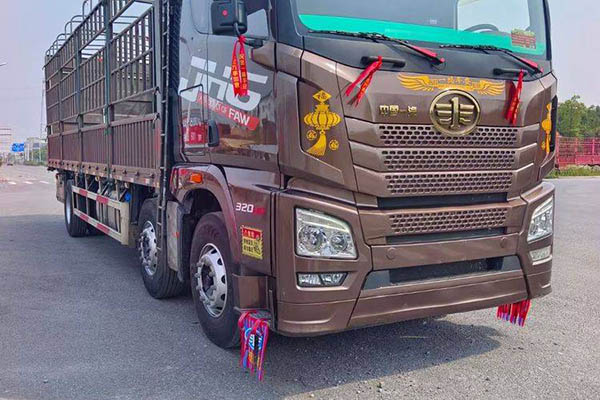 good Qingdao Jiefang JH6 heavy-duty truck, Pilot Edition 2.0, 320 hp, 6x2, 9.4m, slatted truck, used Xich