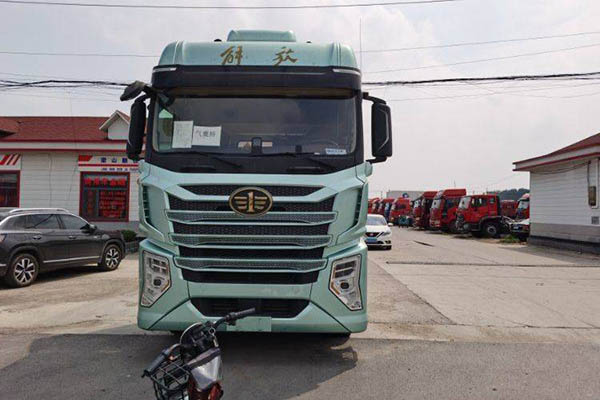 good Qingdao Jiefang Eagle Road First Class 620HP 6X4 AMT Automatic Transmission Dual Drive Used Xichai T