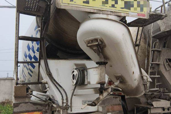 Sany Group 312HP 8X4 7.99m3 concrete mixer truck, used Mercedes-Benz mixer truck in China