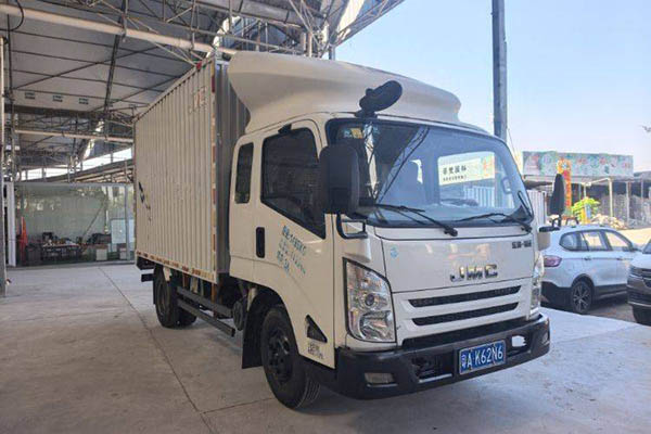 good Jiangling Kaiyun Upgraded Version Widebody Standard Model 116HP 3.68m Displacement Semi-van Light Tr