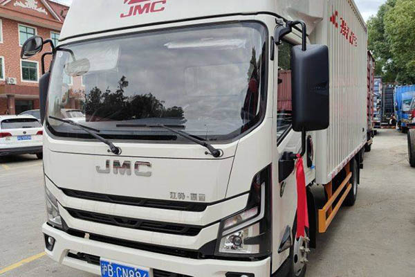 Jiangling Kaiyun+ wide-body 129hp 4.2m single-row van light truck single-axle used Jiangxi Isuzu tru