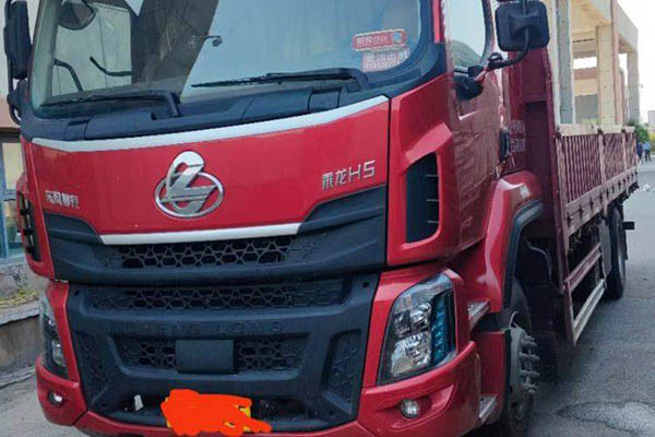 good Dongfeng Liuzhou Motor Chenglong H5 medium truck, 245 hp, 4x2, 6.8m flatbed truck (China VI), single axle, used Yuchai truck, yellow license plate