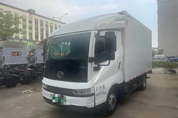 BYD T5DM Technology Edition 4.5T 4.03m Single-Row Plug-In Extended Range Hybrid Van Light Truck Used