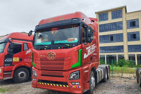 Qingdao Jiefang JH6 heavy-duty truck, Zhiyue version, all-season model, 480 hp, 6x4 CNG dual-drive,