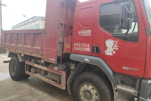 Dongfeng Liuzhou Motor New Chenglong M3 220HP 4X2 4.2m dump truck (National V) single axle Yuchai us