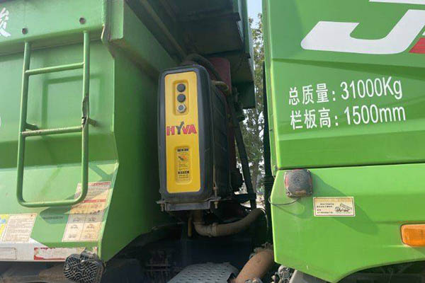 Qingdao Jiefang JH6 heavy-duty truck, 430 hp, 6x4, 6.5m dump truck, rear eight-wheel drive, used Wei in China