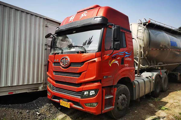 Qingdao Jiefang Han V heavy-duty truck, 460 hp, 6x4 dual-drive, Weichai used tractor