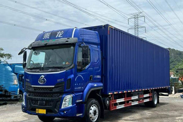 sale Dongfeng Liuzhou Motor Chenglong H5 medium-duty truck, 245 hp, 4x2, 9.7m (China VI) single-axle, Yuchai used truck