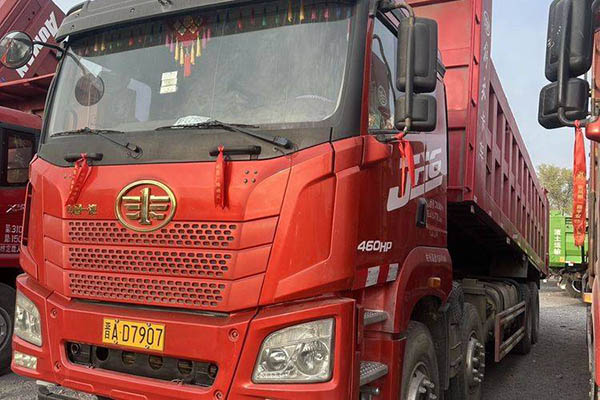 Qingdao Jiefang JH6 heavy-duty truck, 460 hp, 8x4, 8m dump truck, Weichai used dump truck