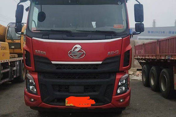 Dongfeng Liuzhou Motor Chenglong H5 medium truck, 245 hp, 4x2, 6.8m flatbed truck (China VI), single axle, used Yuchai truck, yellow license plate