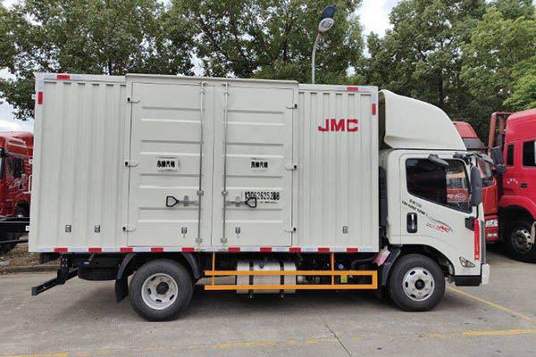 Jiangling Kaiyun+ wide-body 129hp 4.2m single-row van light truck single-axle used Jiangxi Isuzu tru in China