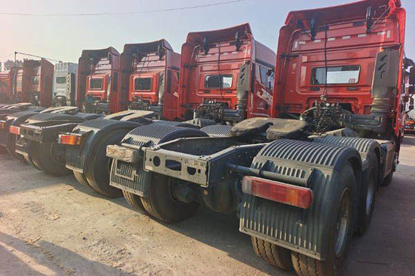 Qingdao Jiefang JH6 heavy-duty truck, 460 hp, 6x4 dual-drive, Weichai used tractor in China
