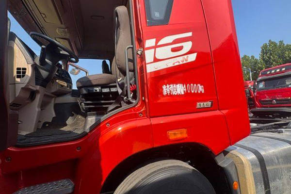 Qingdao Jiefang JH6 heavy-duty truck, 460 hp, 6x4, AMT, dual-drive, used Xichai tractor for sale