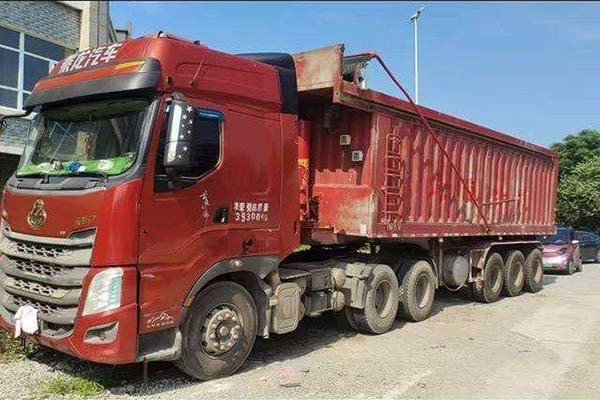 Dongfeng Liuzhou Motor Chenglong H7 heavy-duty truck, 580 hp, 6x4 tractor (National V) dual-drive, u