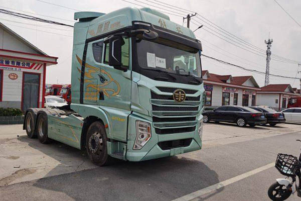 Qingdao Jiefang Eagle Road First Class 620HP 6X4 AMT Automatic Transmission Dual Drive Used Xichai T for sale