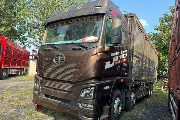 Qingdao Jiefang JH6 heavy-duty truck, 460 hp, 8x4, 9.4m, slab-on-the-wall, 8-post, used Weichai truc