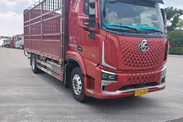 Dongfeng Liuzhou Motor Chenglong H5V 290HP 4x2 6.8m Stake Truck (China VI Emission Standard) Single