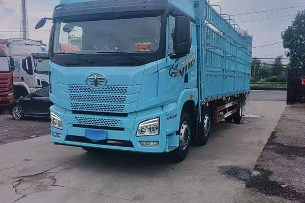 Qingdao Jiefang JH6 Smart Edition 350HP 6X2 9.5m Stake Truck (Front 4x4 Rear 4x4) Used Xichai Truck