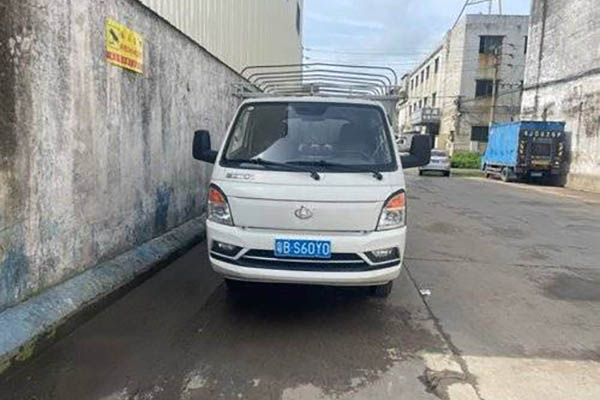 Changan Leaper D5 PLUS Comfort Edition, 95 HP, 3.6m-row semi-gated pickup truck (China VI emission s