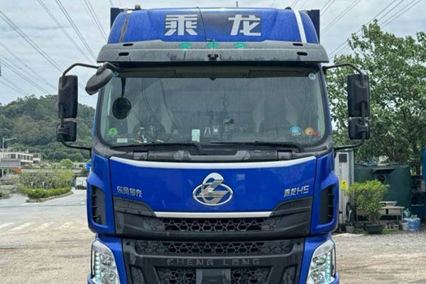 good Dongfeng Liuzhou Motor Chenglong H5 medium-duty truck, 245 hp, 4x2, 9.7m (China VI) single-axle, Yuchai used truck