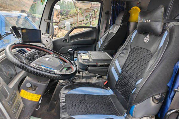 sale Foton Ruiwo King Kong ES7 270HP 8X2 7.6m Dump Truck 8X2 Yuchai Used Dump Truck
