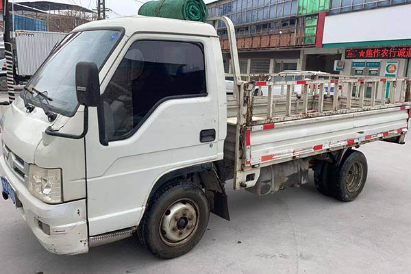 Futian Times Yuling VQ2 112HP 4X2 3.3m single-row flatbed mini truck, single axle, Ruizhan used truck