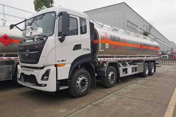 Dongfeng Tianlong 400 9.2 8x4 fuel tanker truck