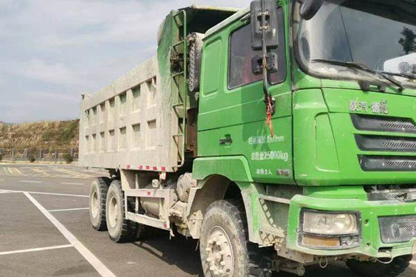 good Shacman Heavy Duty Truck Delong F3000 375HP 6X4 5.8m dump truck (National V) with eight-wheel drive and Cummins used dump truck