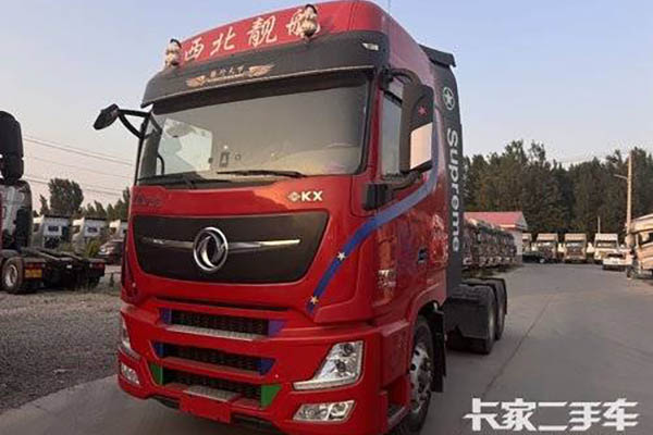 Dongfeng Tianlong Flagship KX King Edition 14.5L LNG 630HP 6X4 Dongfeng 14-speed tractor (China VI) dual-drive used Cummins tractor for sale