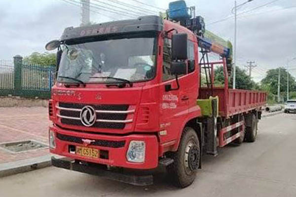 Dongfeng Liuzhou Motor Truck Crane 245 7.1 8X4 for sale